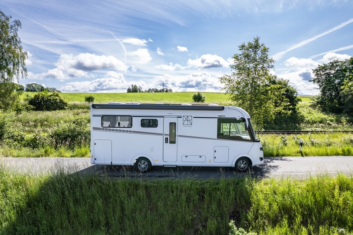 Erleben Sie Luxus neu: FRANKIA PLATIN Pure feiert Premiere auf dem Caravan Salon Düsseldorf – kompakte Eleganz auf Mercedes-Benz-Basis mit Flexibilität und Autarkie